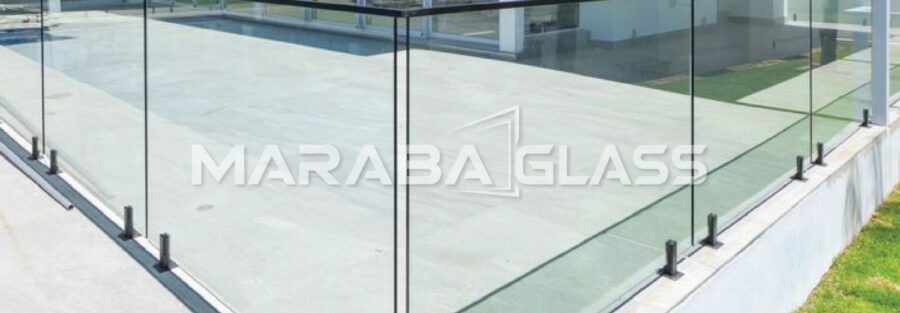 Glass balustrade installed on an outdoor terrace