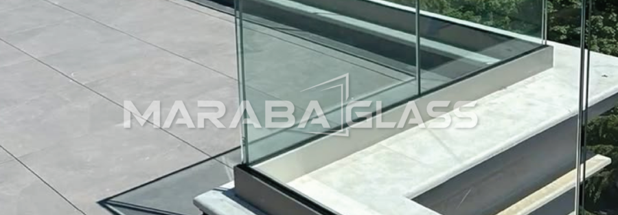 Professional onsite consultation for a custom glass and aluminium installation by Maraba Glass & Aluminum Systems Ltd.